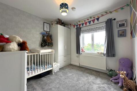 Second Bedroom 432