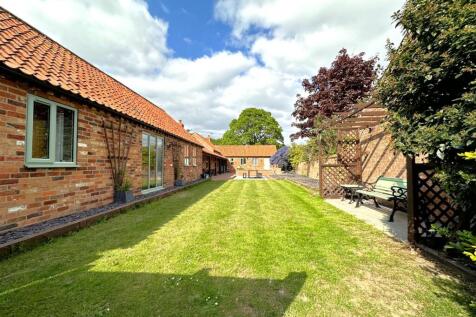 Rear Garden 743