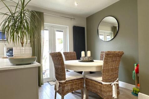 Dining Area With French Doors 834