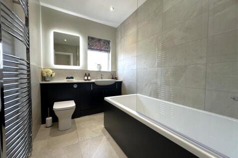 Stylish Modern Bathroom 803