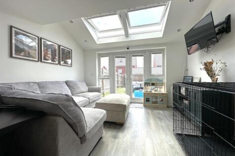 Lovely living Area 181