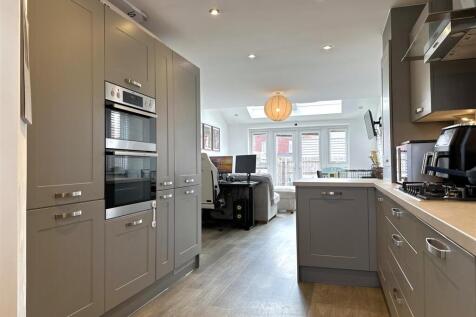 Stylish Kitchen 203