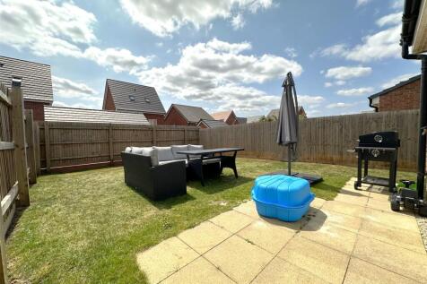 South Facing Rear Garden 213