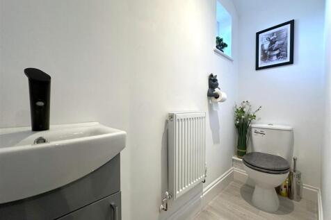 Ground Floor W.C 489