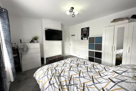 Bedroom One 422