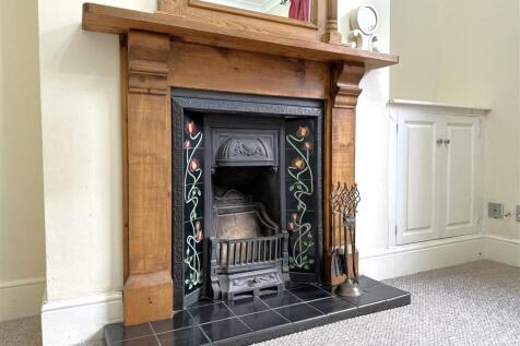 Feature Fireplace 040
