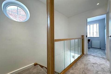 First Floor Landing 797