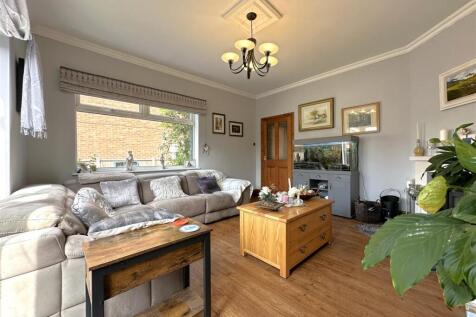 Dual-Aspect Living Room 212