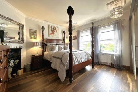 Master Bedroom 234