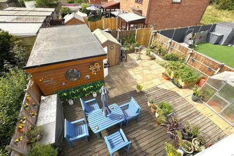 Rear Garden Overview 228