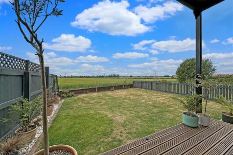 Enclosed Rear Garden 409