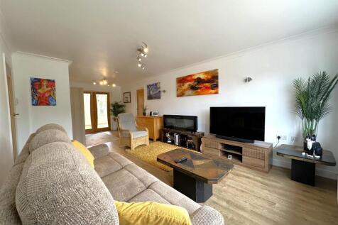 Large Lounge 827