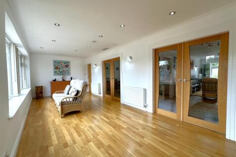 Multi-Functional Reception Room 814