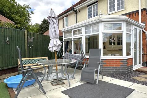 Paved Seating Area 092