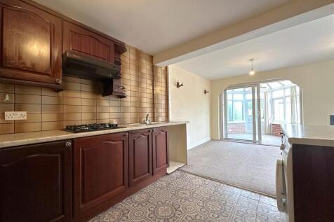 Open-Plan Kitchen Space 548