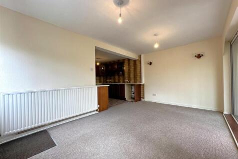 Open-Plan Living Space 551