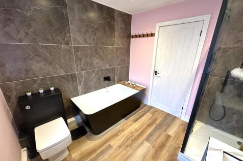 Bathroom 632