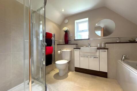 Four-Piece Bathroom 318