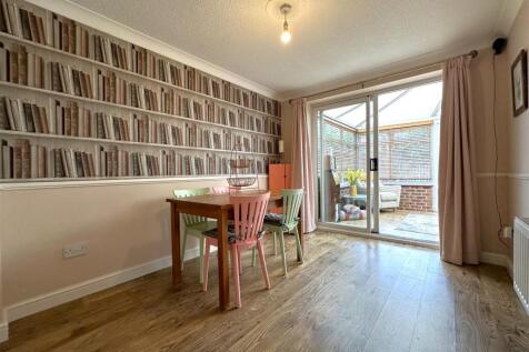 Dining Room 723