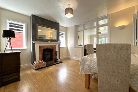 Dining Room 901