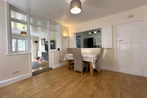 Dining Room 903