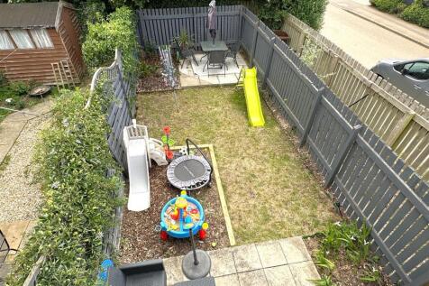Rear Garden 977