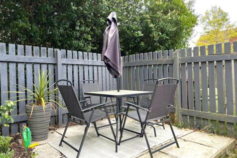 Paved Patio 968