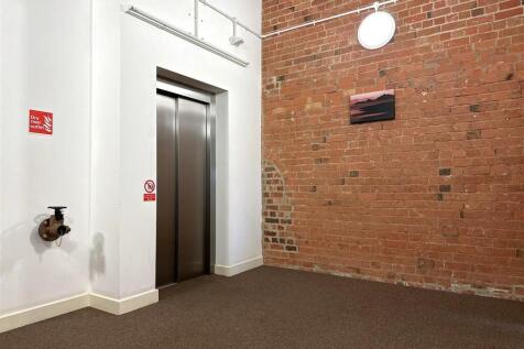Communal Lift