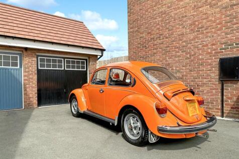 Garage &amp; Driveway 695
