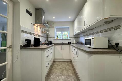 Stylish Modern Kitchen 768