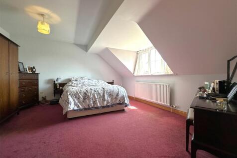 Master Bedroom 901
