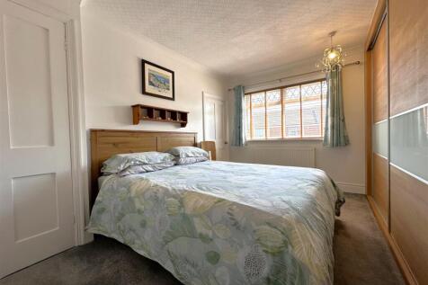 Master Bedroom 799