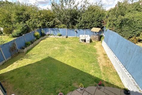 Large Private Garden 16.