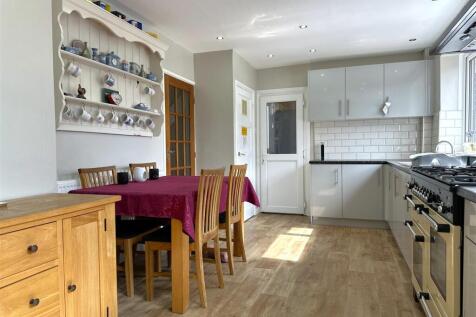 Modern Dining Kitchen 420