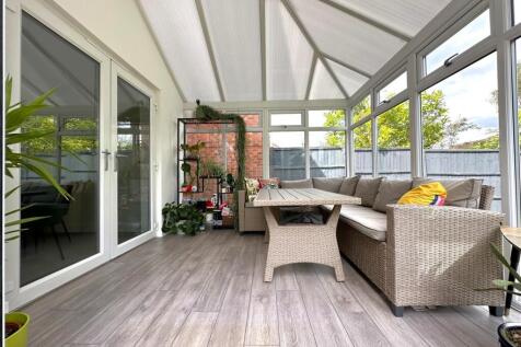 Lovely Conservatory 125