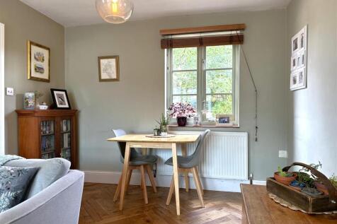 Dining Area 973