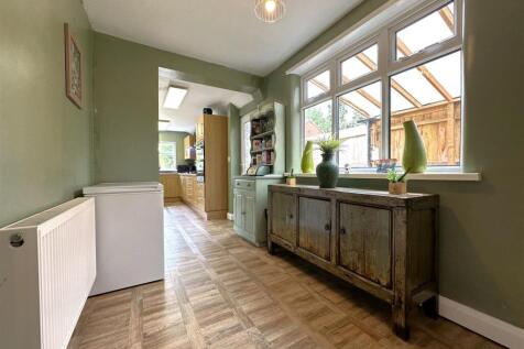 Dining Room 496