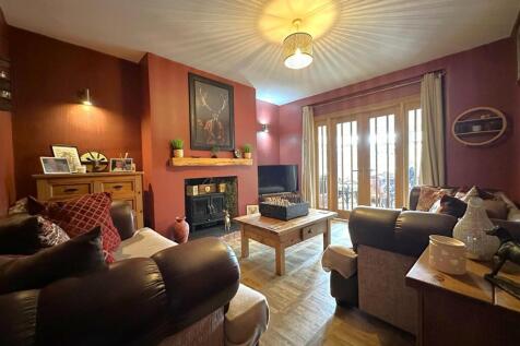 Sitting Room 457