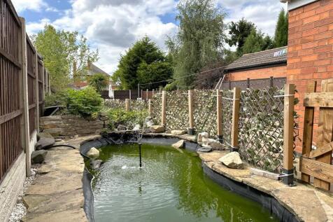Established Pond &amp; Garden Outlook 508