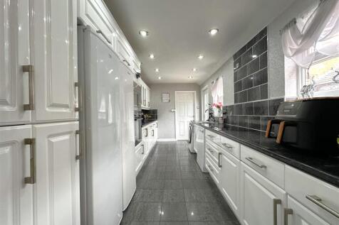 Extended Kitchen 651