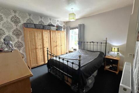Master Bedroom 613