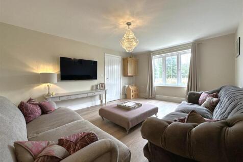 Copious Living Room 593