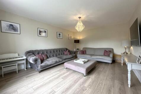 Living Room 585
