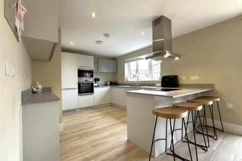 Breakfast Kitchen 470