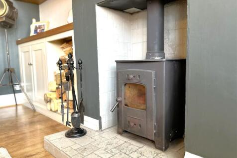 Log Burner 233