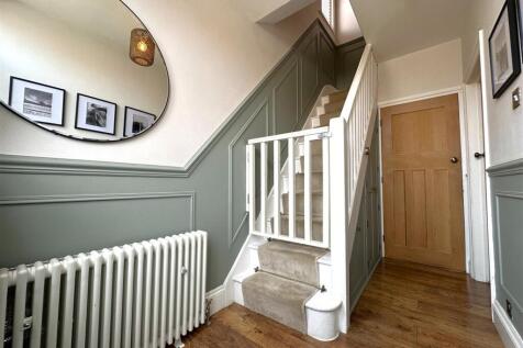 Inviting Entrance Hall 273