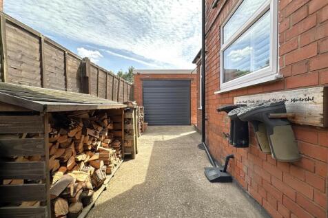 Detached Garage 314