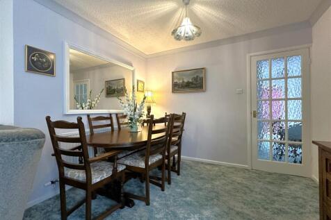Dining Area 322