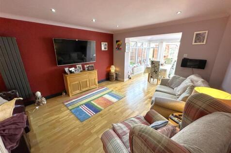Large Living Room Into Dining Room 313