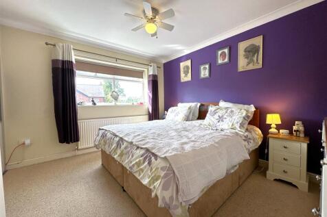 Master Bedroom 263